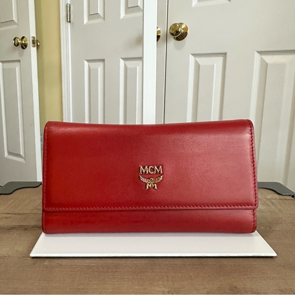 MCM Burnt Orange (Red Tone) Leather Trifold Large Wallet in Very Good Condition - Picture 1 of 9